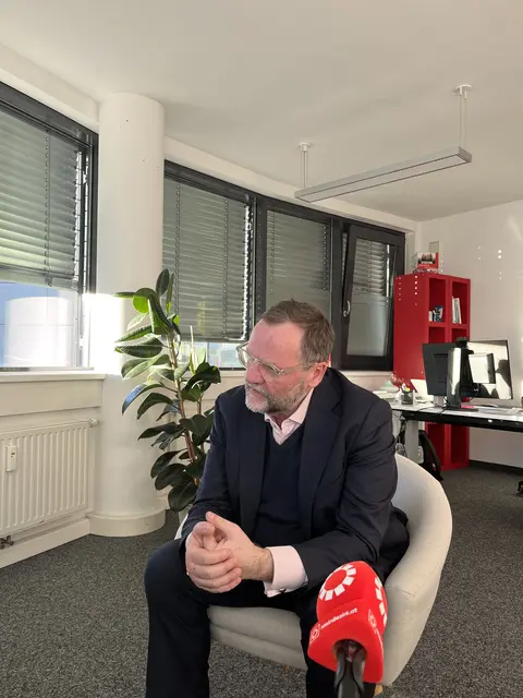 Entbürokratisierung ohne Digitalisierung sei nicht möglich, ist Schellhorn überzeugt.  | Foto: NEOS / Alexander Plutta