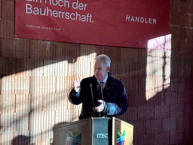 LA Hermann Hauer war dabei. | Foto: Christoph Rella/Gemeinde Payerbach