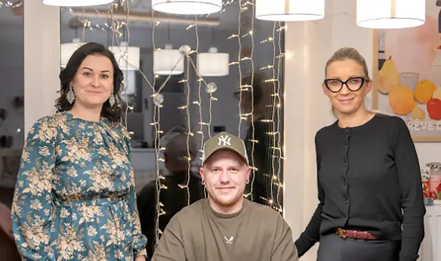 Karin Edelsbrunner und Ines Reicht haben eine Spendenaktion für Dominik aus Feldbach organisiert. | Foto:  Ines Reicht