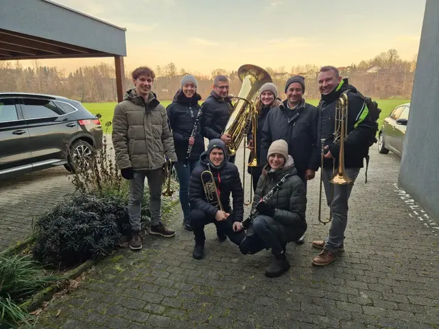 Die Musiker sind wieder unterwegs. | Foto: MV Lohnsburg