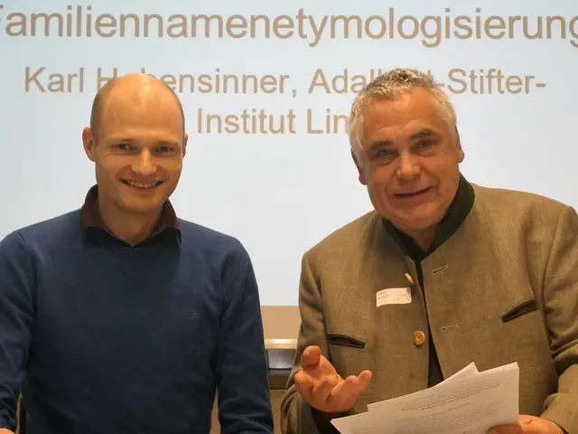 Florian Steindl, Karl Hohensinner. Über 260 Teilnehmer aus dem In- und Ausland referierten bei der 49. Österreichischen Linguistik-Tagung an der Universität Klagenfurt. Die Sektion „Historische Sprachwissenschaft“ wurde von Florian Steindl, Wien, geleitet. | Foto: Robert Zinterhof