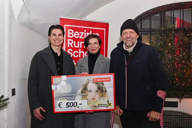 Von links: Neos-Gemeinderat Stefan Burgstaller, MeinBezirk-Redaktionsleiterin Silvia Gschwandtner und Neos-Fraktionsobmann Georg Redlhammer. | Foto: MeinBezirk/Reischl