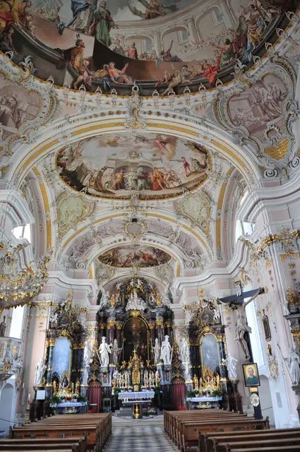 Das Kirchenjahr und somit das Jahr der Hoffnung ist beendet. Mit dem 1. Advent hat das neue Kirchenjahr begonnen.  | Foto: Hassl