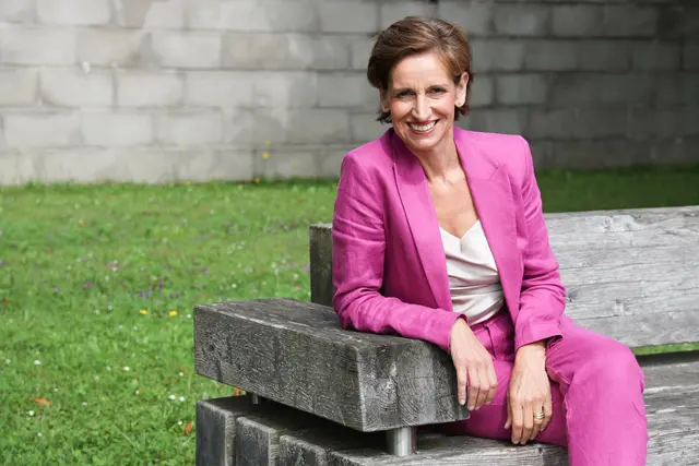 NEOS-Landesparteivorsitzende Indra Collini: "Meinen Wunsch kann man nicht mit Geld kaufen: Den Mut der politischen Akteure, alte, verkrustete Strukturen im Land aufzubrechen. Von einer echte Bildungsreform über die Entbürokratisierung der Verwaltung bis hin zu einer Politik, die mit gutem Beispiel vorangeht und bei sich selbst spart." | Foto: NEOS