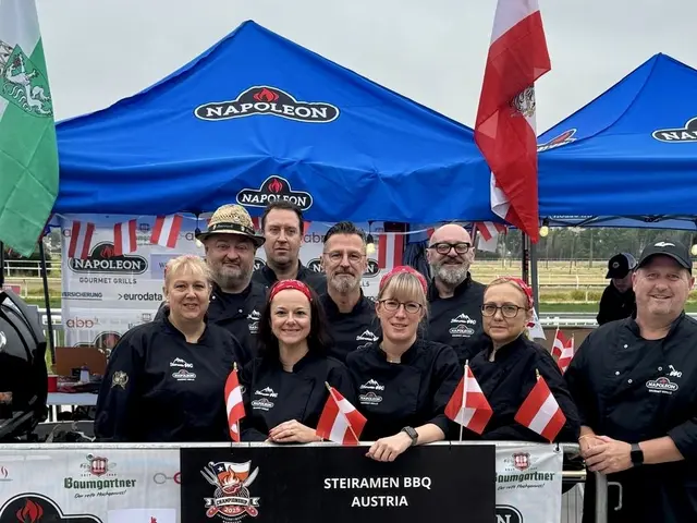 Das Team "Steiramen BBQ" mit Lois Durlacher, Andrea und Michael Hofer, Karin und Thomas Lidauer, Doris und Teamkapitän Michael Meierhofer sowie Gabi und Stefan Herko. | Foto: BBQ Hoamat