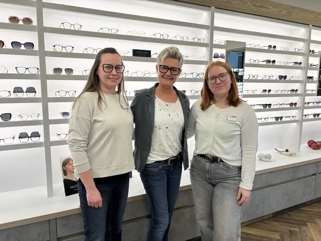 Inhaberin Andrea Hahn mit ihren Mitarbeiterinnen Nadine Pest (l.) und Tina Kopper (r.) von "Die Optikerin - United Optics" | Foto: Manuela Danzinger