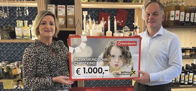 Bäckermeister Karl Kiesenhofer und seine Frau Michaela stellen sich mit einer großzügigen Spende ein.
 | Foto: Kiesenhofer