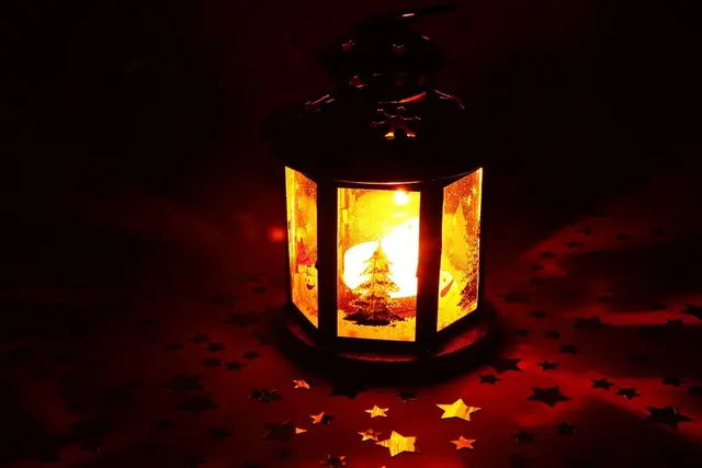 Bring deine eigene Laterne mit und hol dir das ORF-Friedenslicht. Zum Beispiel am 24. Dezember zwischen 9:30 und 14:00 Uhr im Landesverband in der Sterneckstraße 32. | Foto: Symbolbild: pixabay.com