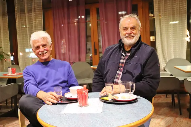 Mit viel Engagement und einer Prise Humor setzen sich Hans Sattler (li) und Siegfried Peichler für den Ortskern Rein ein. | Foto: Edith Ertl