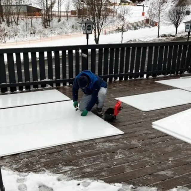 Die Schweizer Firma Glice installierte die neue Stocksportbahn. | Foto: Salzstiegl