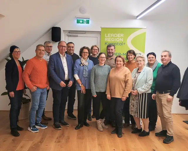 Danja Mlinaritsch, Gernot Hainzl, Bgm. Andreas Pichler, Bgm. Karl Elsigan, Vzbgm. Erich Berger, Vzbgm. Dkkff. Gabriale Gaukel, Dipl.-Ing. Manuela Göll, Bianca Erlinger, BA, LAbg. Josef Edlinger, Vzbgm. Karin Pregesbauer, OkR Maria Forstner, MMag. Andrea Kaufmann, Vzbgm. Sandra Warnung, Mag Martin Polleroß | Foto: LEADER REGION KAMPTAL+