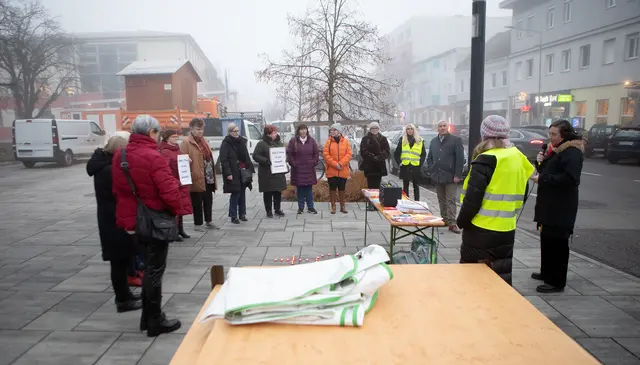 Die SPÖ Frauen Oberwart luden zu einer Kundgebung gegen Gewalt an Frauen.