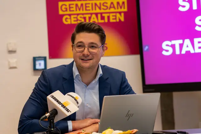 "Ein Landeshauptmann, der einem Pakt zustimmt und wenige Tage später plant, ihn jedes einzelne Jahr zu brechen, handelt bewusst verantwortungslos", kritisiert Neos-Klubobmann Niko Swatek.   | Foto: Neos Steiermark