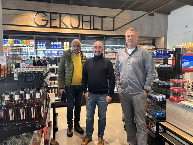 Franz Sinnesberger sen., Franz Sinnesberger jun. und Harald Kaufmann (v. li.). | Foto: Johanna Bamberger