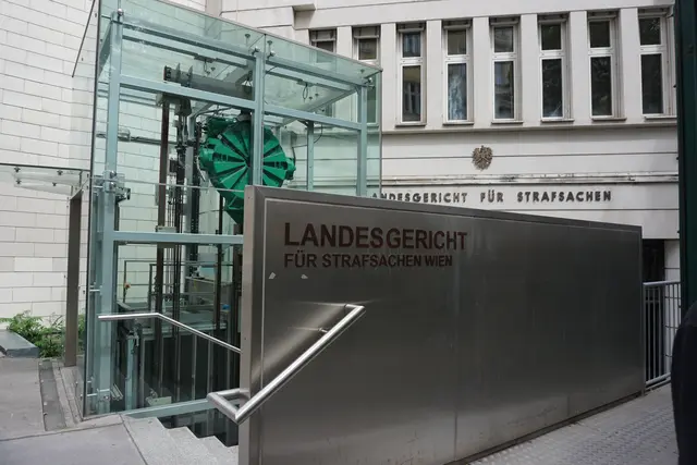  Zwischen 2015 und 2023 verbreitete die Angeklagte 39 Dateien mit nationalsozialistisch verherrlichenden Inhalten. | Foto: Ronja Reidinger/MeinBezirk
