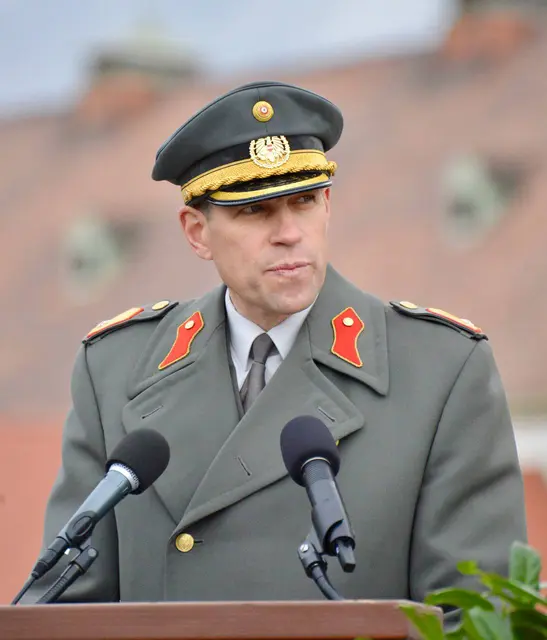 Der neue "Burgherr": Brigadier Philipp Segur-Cabanac. | Foto: Sascha Trimmel