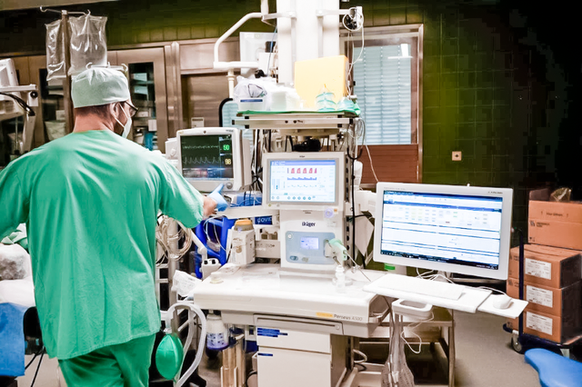 In der Digitalisierung zahlreicher Prozesse im Gesundheitswesen sehen KAGes und Joanneum Research großes Potenzial für die Zukunft. Das Digital Health Lab soll nun daran arbeiten. | Foto: KAGes