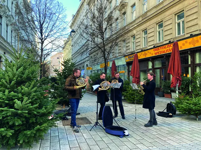 Das Hornquartett des Primavera Festivals bringt am Mittwoch, 24. Dezember, musikalische Weihnachtsstimmung an vier Orte am Neubau. | Foto: Primavera Festival Wien
