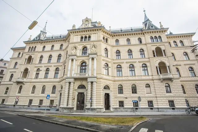 Die Verhandlungen im Dunstkreis des Finanzskandals rund um den früheren Grazer FPÖ-Gemeinderatsklubs wurden am Freitag am Landesgericht für Zivilrechtssachen in Graz fortgesetzt. | Foto: Prontolux