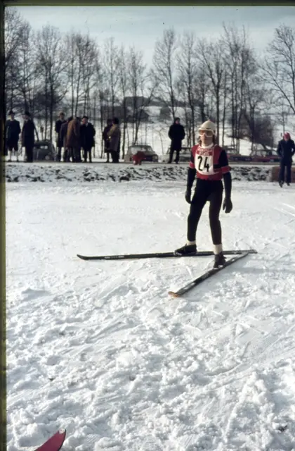 Ein junger Anton Innauer bei einem Bewerb in Waldzell. | Foto: Skiclub Waldzell