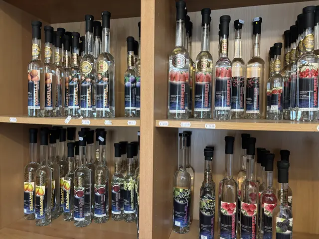 Die mehrfach prämierten Edelbrände aus Koppl. | Foto: Emanuel Hasenauer