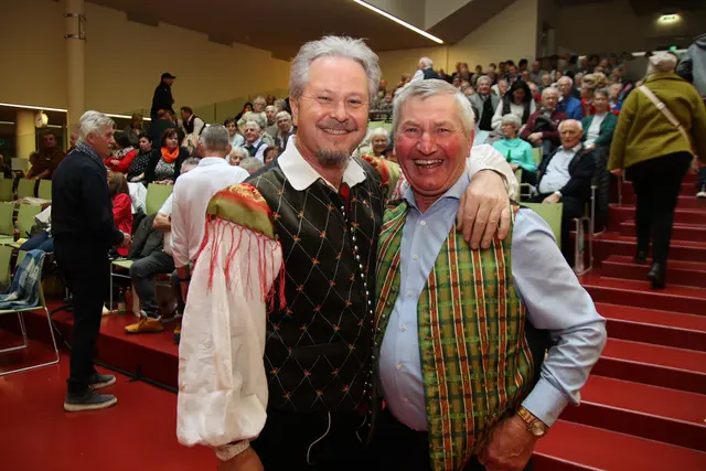 Kurt Humberger mit Organisator Matthias Pinkwinkler in Thalgau.