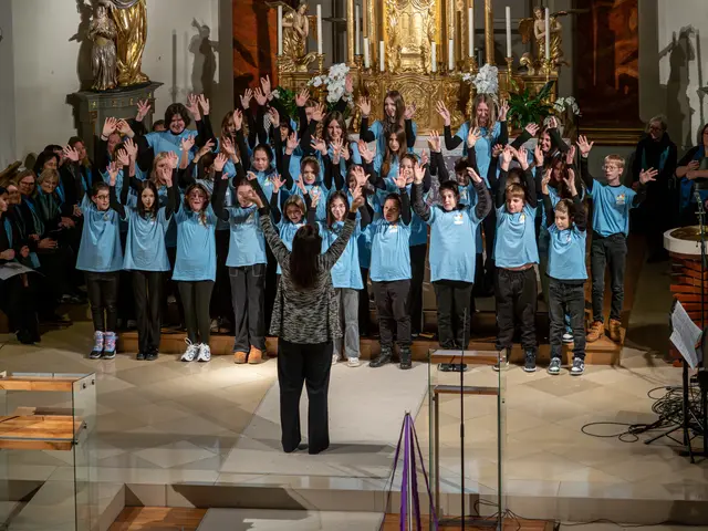 Der Schülerchor der MMS Großpetersdorf gab ein Adventkonzert. | Foto: Gerhard Unger