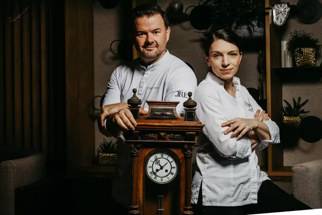 Stefan Eder und Eveline Wild vom Restaurant ZeitRAUM in St. Kathrein am Offenegg erhielten drei Hauben.  | Foto: Strasser Rene