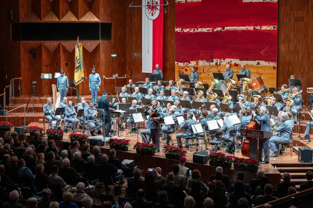 Die musikalischen Leistungen wurden mit Standing Ovations geehrt. | Foto: Reinold Sigl