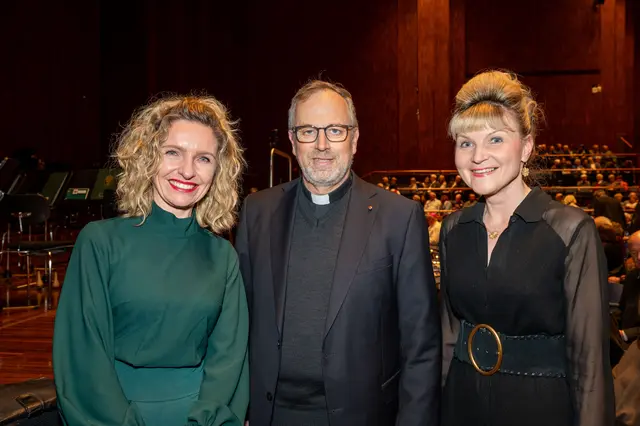 Isabelle Brandauer (Kulturamtsleiterin Stadt Innsbruck), Jakob Bürgler (Propst Dom St. Jakob), Melanie Wiener (Leiterin Abteilung Kultur Land Tirol) | Foto: Reinold Sigl