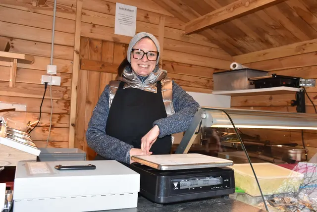 Kulinarische Köstlichkeiten und regionale Aussteller erfreuten die zahlreichen Besucher beim vierten Weihnachtszauber der Oberstein Alpacas in Unter St. Thomas 5, St. Thomas am Blasenstein. | Foto: Zinterhof
