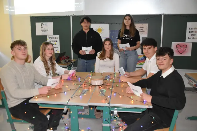 Die Schülerinnen und Schüler präsentierten, wie Konflikte mit einfachen Anregungen lösbar sein können. | Foto: MeinBezirk/Michael Strini