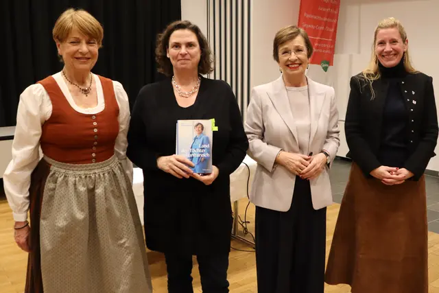 Hoher Besuch in Stainz: Irmgard Kratochwill, Nina Horaczek, Doris Schmidauer, Manuela Langmann (v.l.) | Foto: Gerhard Langmann