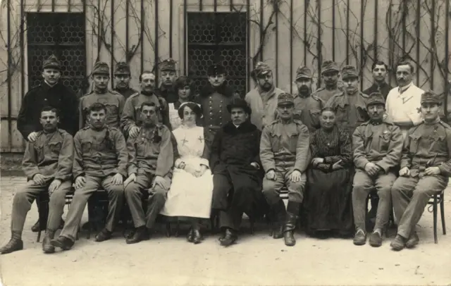 Das Lehner´sche Haus wurde mehr als einmal zur Einsatzzentrale, von der aus Vater und Tochter mit Sanitätern, Ärzten und Feuerwehrleuten ihren Mitmenschen halfen | Foto: Familien Lehner-Herbe/ Fotorepro Eckhart Herbe
