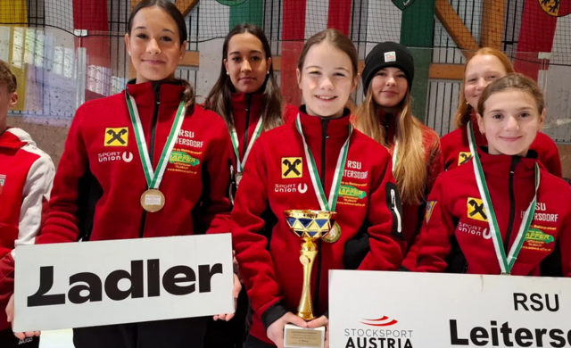 Lisa und Laura Seper (links) holten mit ihrem Team den steirischen U14-Landesmeistertitel. | Foto: LV Steiermark