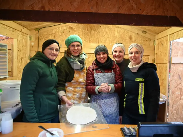 Feuerflecken sind immer 'der Renner': Martina, Andrea, Johanna, Nicole und Ines | Foto: Gerlinde Siebenhandl