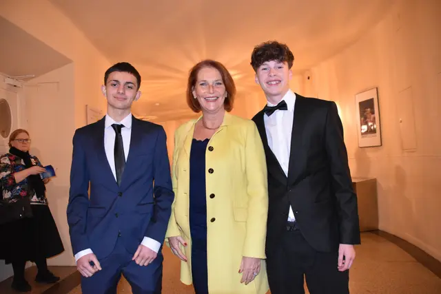 Theodor, Maya Hakvoort und Sohn Jason. | Foto: Mirjam Preineder