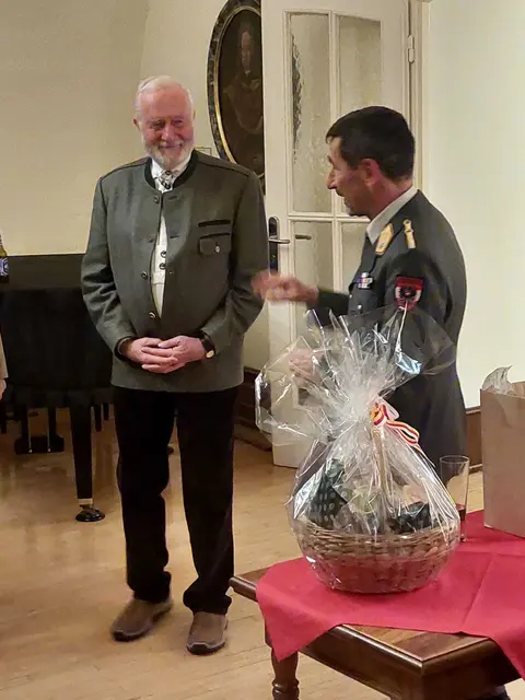 Dankesworte des Obst i.R. Hans Machowetz an den stv. Kommandanten der Theresianischen Militärakademie Bgdr Mag. Franz Hollerer