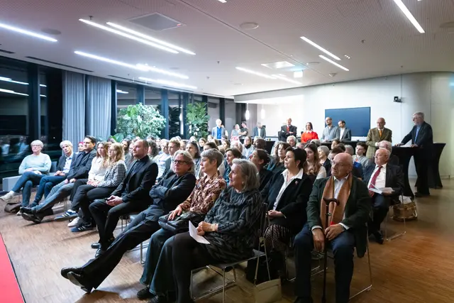 Die Preisverleihung fand über den Dächern von Graz in der Sky Lounge des Styria Towers statt – mit architektonischem und inhaltlichem Weitblick.  | Foto: Konstantinov