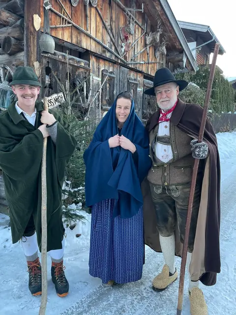 Sabine Eberharter als Maria und Franz Eidenhammer als Josef mit einem Hirten | Foto: Eidenhammer