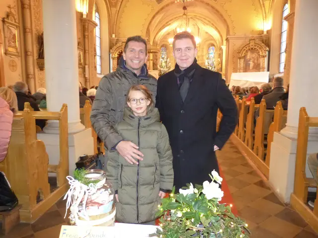 Die bewegende Vesper in Unterpullendorf zog Besucher und Besucherinnen aus Nah und Fern an.  | Foto: Vanessa Wittmann