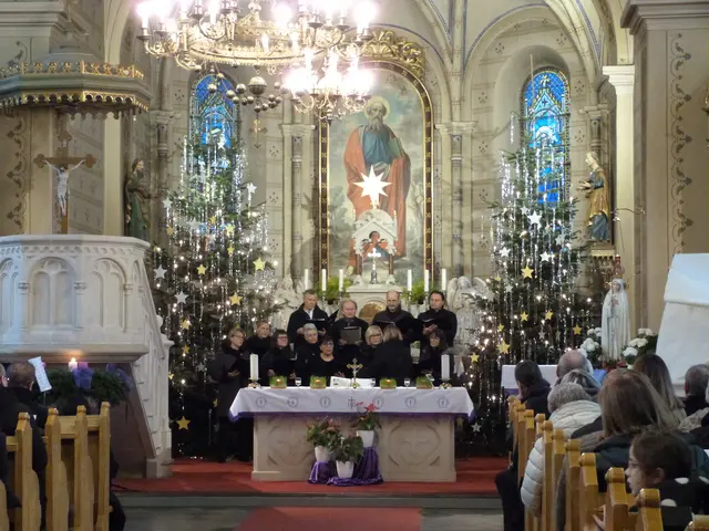 Was als festliche Dankvesper zum Abschluss des Jubiläumsjahres "800 Jahre Unterpullendorf/Zbor Dolnja Pulja" geplant war, wurde am vergangenen Sonntag in der Pfarrkirche Unterpullendorf zu einer tief berührenden Gedenkfeier.  | Foto: Vanessa Wittmann