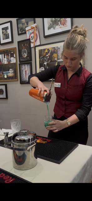 Im Lehrcafe der HLW Spittal geht immer die Post ab - Freude und Kompetenz pur....