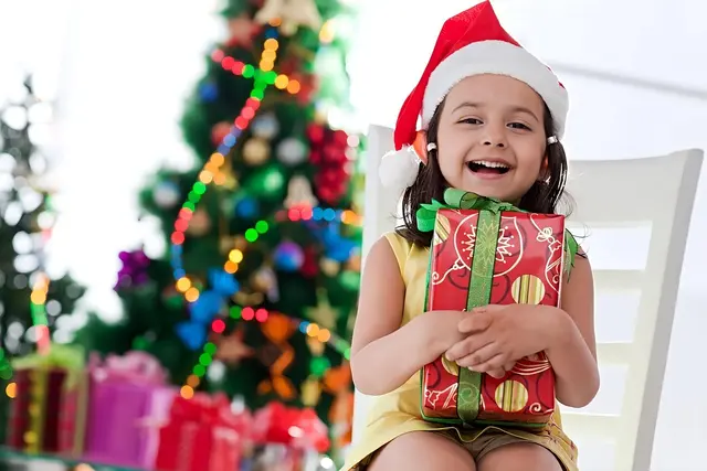 Bei der heurigen Weihnachtspackerl-Aktion „Geschenk vom Christkind“ wurden über 300 Geschenke abgegeben. | Foto: Pixabay/Sujitmanna78