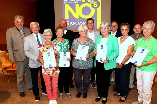 Über hundert Mitglieder und eine große Zahl von Ehrengästen versammelten sich Ende Juli im Widdersaal, um beim lange geplanten „Gemeindeseniorentag mit Neuwahl“ bei der Verabschiedung von Langzeitobmann Leo Nowak aus seinen Ämtern dabei zu sein. | Foto: Gschweidl