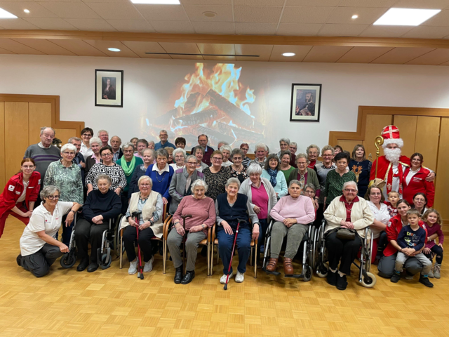 Bei der Weihnachtsfeier | Foto: Rotes Kreuz Waidhofen/Thaya