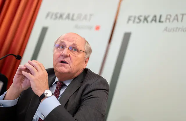 Die Staatsschuldenquote dürfte bis 2029 auf 87,7 Prozent steigen, rechnet der Fiskalrat. Im Bild: Fiskalrats-Präsident Christoph Badelt. | Foto: APA-Images / APA / GEORG HOCHMUTH