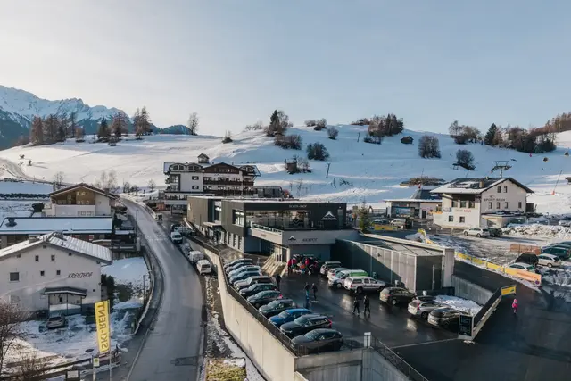 Das neue Skidepot in Ladis soll den Gästen einen noch nie dagewesenen Komfort bieten. | Foto: Fabian Schirgi