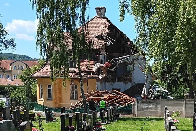 Abriss der "Villa Erna" in der Franz-Graßler-Gasse. | Foto: privat/z.V.g.