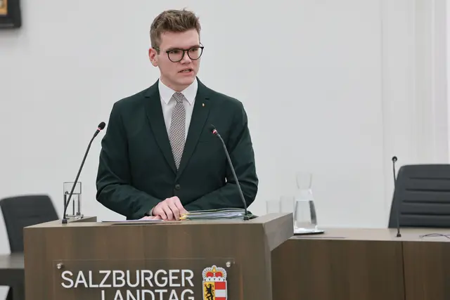 Designierter Landesrat Maximilian Aigner im Hearing im Salzburger Landtag  | Foto: Land Salzburg/ Franz Neumayr